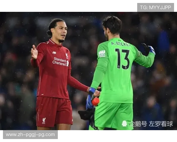 英超球员约会嫩模的花边新闻及影响分析